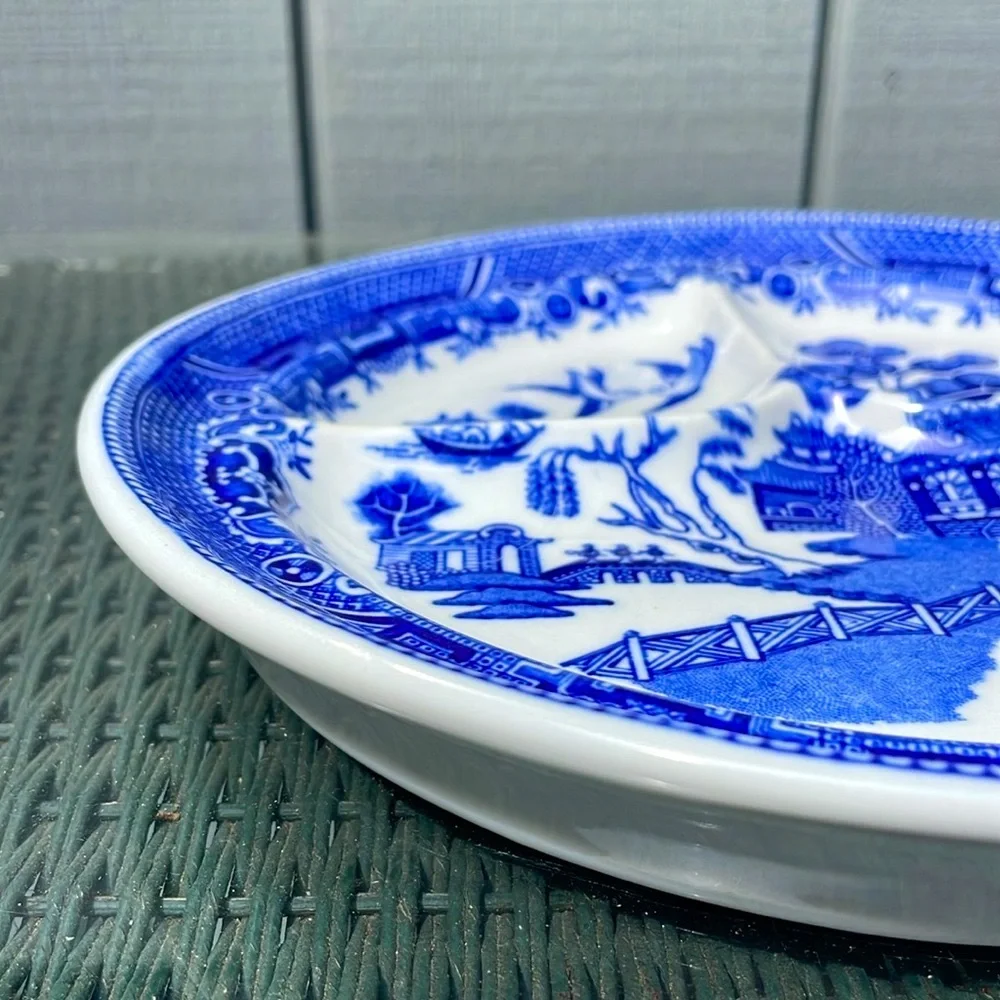 Blue Willow Grafton Grill Plate 9.5”  Vintage 1950’s Made by Carr China Co. EUC